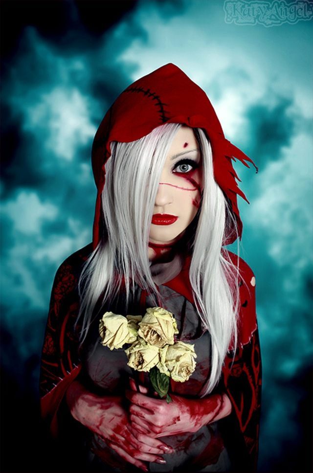 Źródło: Katy-Angel - Najlepsze cosplaye - Czerwony Kapturek z Akaneiro: Demon Hunters - wiadomość - 2012-11-12