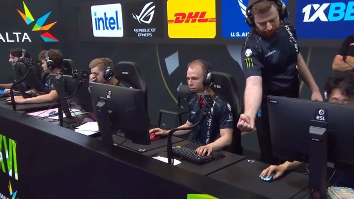 Yekindar wyczuwa strach przeciwników; tak w CSGO gra profesjonalista ...