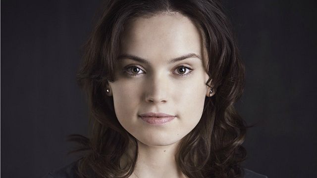 Brytyjka dała sobie radę z najpopularniejszą sagą science-fiction wszech czasów. Przy Tomb Raider presja byłaby zdecydowanie mniejsza. - Daisy Ridley przymierzana do roli Lary Croft w trzecim filmowym Tomb Raiderze - wiadomość - 2016-03-22