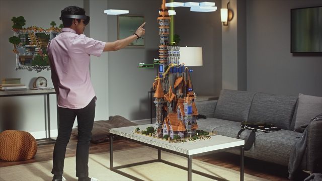 Kiedy HoloLens założą zwyczajni użytkownicy? To już wiedzą tylko przedstawiciele Microsoftu. - Deweloperska wersja HoloLens z trzema grami, w tym nową odsłoną przygód Conkera - wiadomość - 2016-02-29