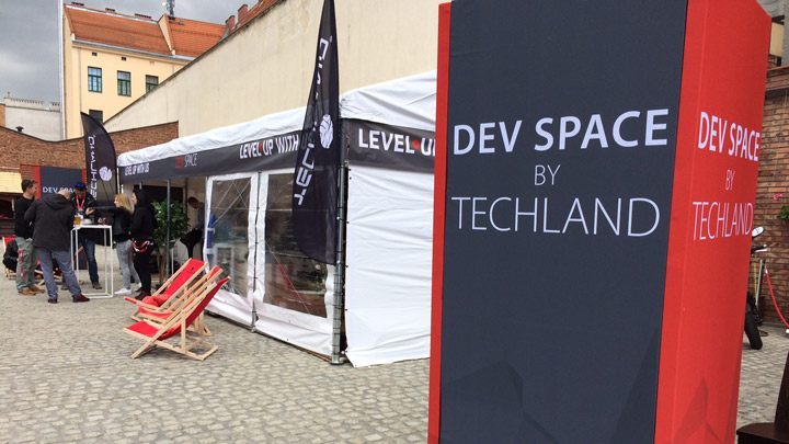 Stoisko Techlandu na tegorocznym Digital Dragons w Krakowie. - Podsumowanie tygodnia na polskim rynku gier (16-22 maja 2016 r.) - wiadomość - 2016-05-23