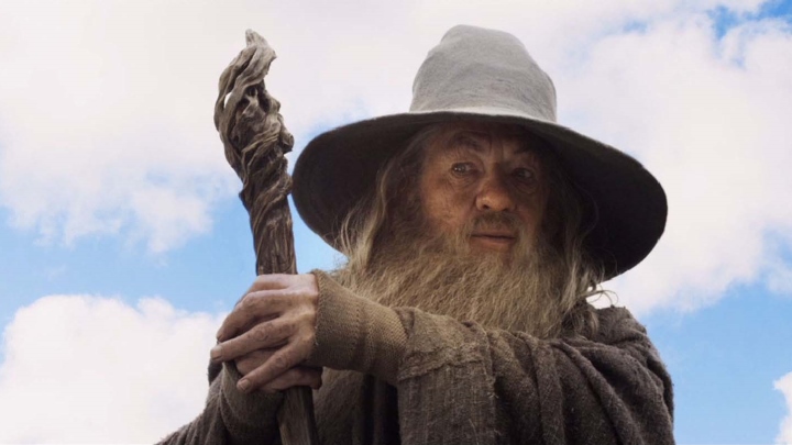 Ian McKellen na dobre zżył się z rolą Gandalfa. - Ian McKellen chętnie zagrałby Gandalfa w serialu Władca Pierścieni od Amazonu - wiadomość - 2017-12-18