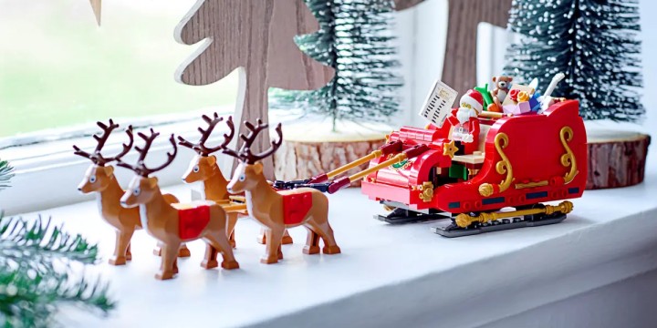 Źródło: LEGO; materiały promocyjne - To ostatnia szansa, by otrzymać ten tani zestaw przed Bożym Narodzeniem. Święty Mikołaj firmy LEGO tylko wzmacnia magię świąt - wiadomość - 2024-12-16