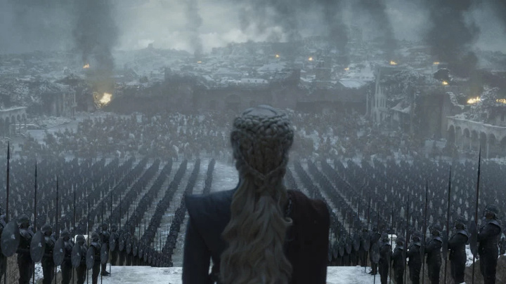 Ciekawa perspektywa na Królewską Przystań. - Dziś w nocy finał Gry o tron. Elizabeth Olsen mogła zagrać Daenerys - wiadomość - 2019-05-19