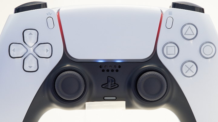 PS5 na zdjęciach z bliska; nowe informacje o głośności konsoli - ilustracja #1