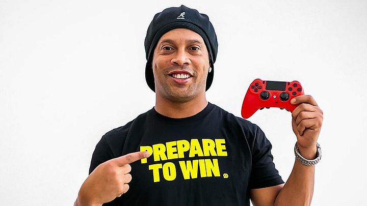 Kiedyś wymiatał na boisku, teraz oczaruje e-sport? - Ronaldinho tworzy drużynę e-sportową - wiadomość - 2019-10-07