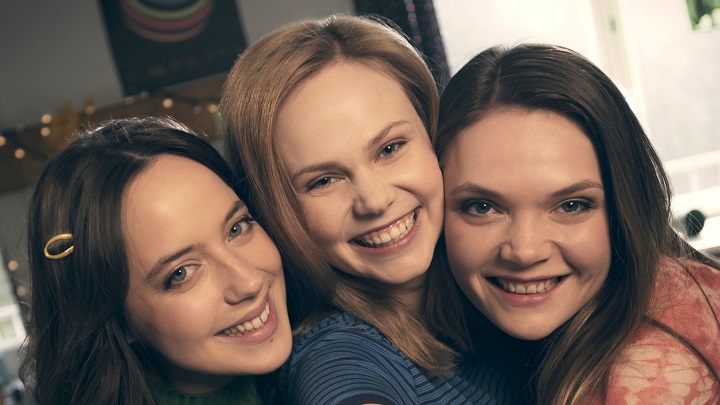 Od lewej – Maria Sobocińska (Paulina), Aleksandra Skraba (Natalia) i Sandra Drzymalska (Monika). - Netflix ogłasza kolejny polski serial oryginalny - Sexify - wiadomość - 2020-03-09