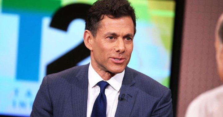 Strauss Zelnick przestrzega przed zbytnią pewnością siebie. / Źródło: CNBC - Prezes Take-Two: Red Dead Redemption 2 raczej nie powtórzy sukcesu GTA V - wiadomość - 2018-07-03