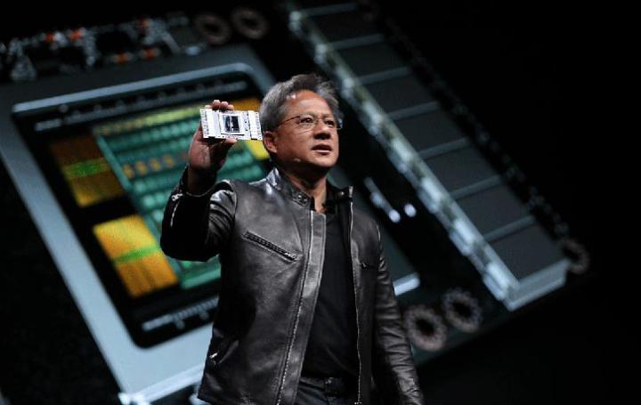 Na scenie pojawił się sam Jen-Hsun Huang, dyrektor generalny Nvidii. - Nvidia ogłasza GeForce RTX 2070, RTX 2080 i RTX 2080 Ti; znamy polskie ceny - wiadomość - 2018-08-21