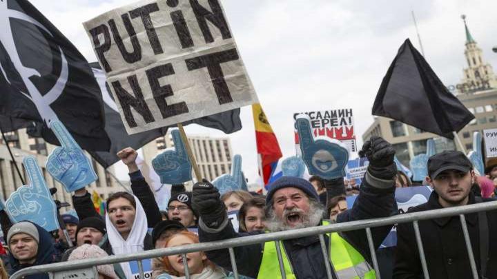 W marcu odbyły się pierwsze protesty, w których wzięły udział tysiące obywateli. - Rosja wprowadza cenzurę internetu - wiadomość - 2019-11-04