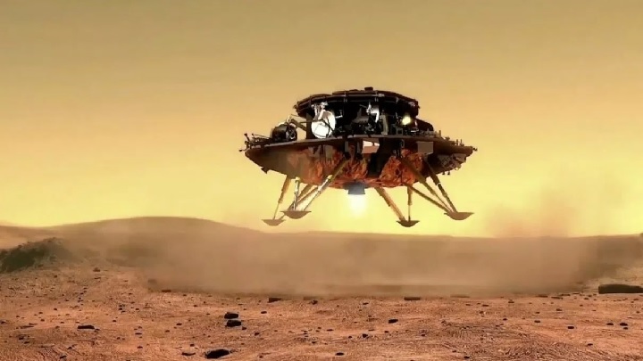 Pierwsza chińska sonda z łazikiem Zhurong wylądowała na Marsie - ilustracja #1