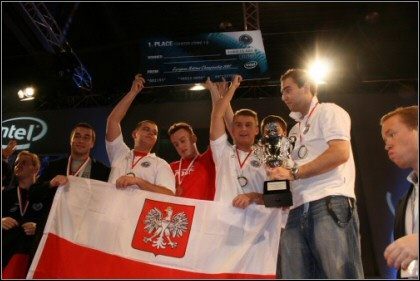 Reprezentacja Polski w grze Counter-Strike zwycięża w finale European Nations Championship - ilustracja #1