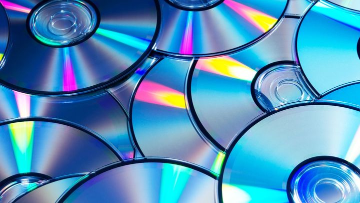 Płyty Blu-ray powoli odchodzą do lamusa. - Sprzedaż filmów na płytach spadła o połowę w ciągu 5 lat - wiadomość - 2019-04-15