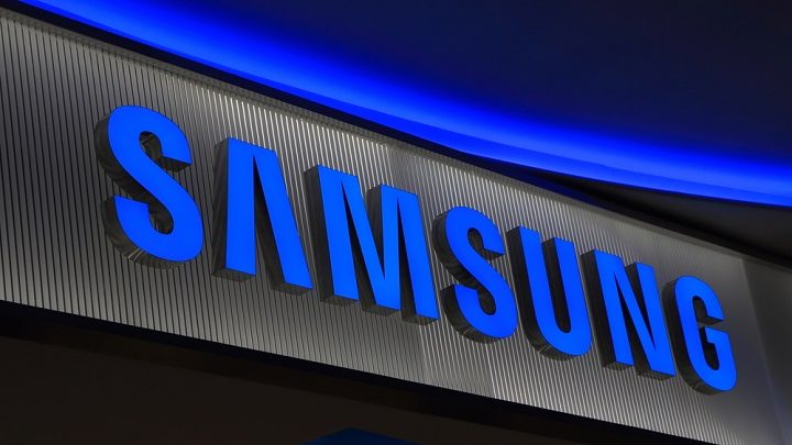 Gigant z Korei Południowej chce zaskoczyć świat nowościami w zakresie produktów mobilnych. - Samsung zapowiada smartfony i laptopy z elastycznym ekranem - wiadomość - 2018-10-24