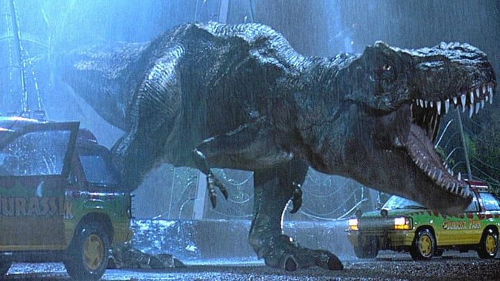 W wersji Spielberga nie brakowało ponurych momentów, ale film nastawiony był bardziej na przygodę niż straszenie widza. - Twórca Aliens prawie nakręcił Jurassic Park - wiadomość - 2018-04-04