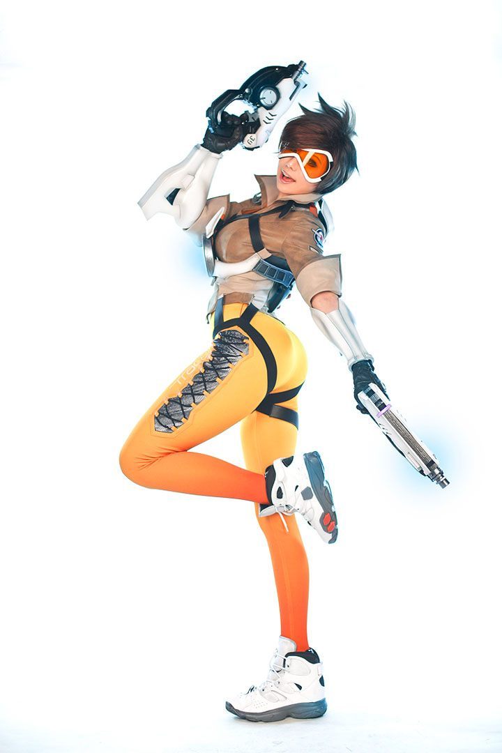 Źródło: Tasha - Najlepsze cosplaye - Tracer z Overwatch - wiadomość - 2016-04-13