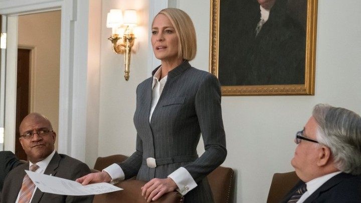 Claire Underwood podołała na miejscu Francisa, ale jego duch wciąż ciąży nad nią i nad serialem. - Bez Kevina Spaceya to nie to samo - recenzje 6. sezonu House of Cards - wiadomość - 2018-10-24