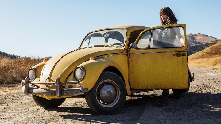 Czy pod tą przerdzewiałą powłoką kryje się ciekawa historia? - Bumblebee na ratunek Transformers - zobacz pierwszy zwiastun filmu - wiadomość - 2018-06-05