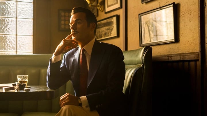 Fallout, Geneva Robertson-Dworet i Graham Wagner, Amazon Prime Video, 2024 - 2. sezon Fallouta z mocnym początkiem, choć nie bez wad. Mr. House zachwyca fanów, ale za to ilość fanserwisu przytłacza - wiadomość - 2025-12-17