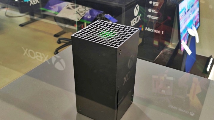 Xbox Series X na nowych zdjęciach z Xperion E-arena - ilustracja #1