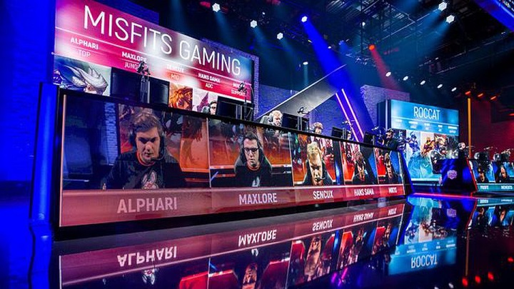 Rezygnacja z dotychczasowego systemu zapewni większą stabilność, ale też wyeliminuje nieoczekiwane i emocjonujące awanse znane z poprzednich sezonów. - LoL – liga europejska otrzyma większe zarobki dla e-sportowców oraz model partnerski - wiadomość - 2018-03-28