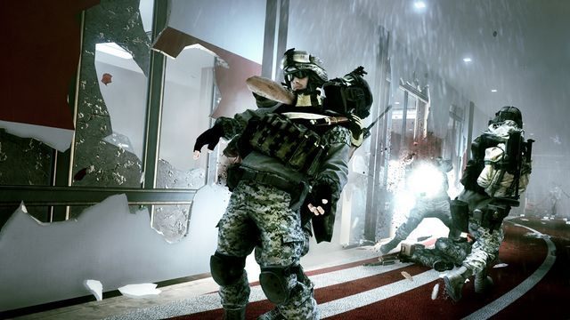 Walka w zwarciu, jak sugeruje podtytuł, skupia się na strzelaninach krótkodystansowych - Battlefield 3: Walka w zwarciu rozdawane za darmo przez Electronic Arts - wiadomość - 2013-06-11