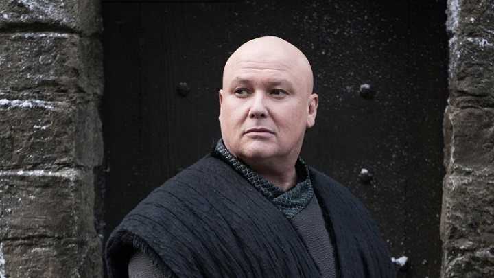 Gra o Tron - Varys obwinia media za falę krytyki wobec ósmego sezonu - ilustracja #1