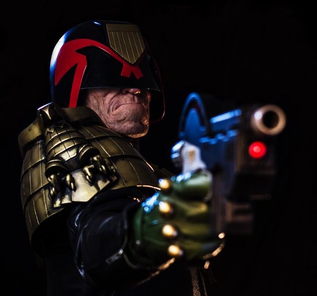 Źródło: Matthew Durban-Jackson - Najlepsze cosplaye - Sędzia Dredd - wiadomość - 2013-11-28