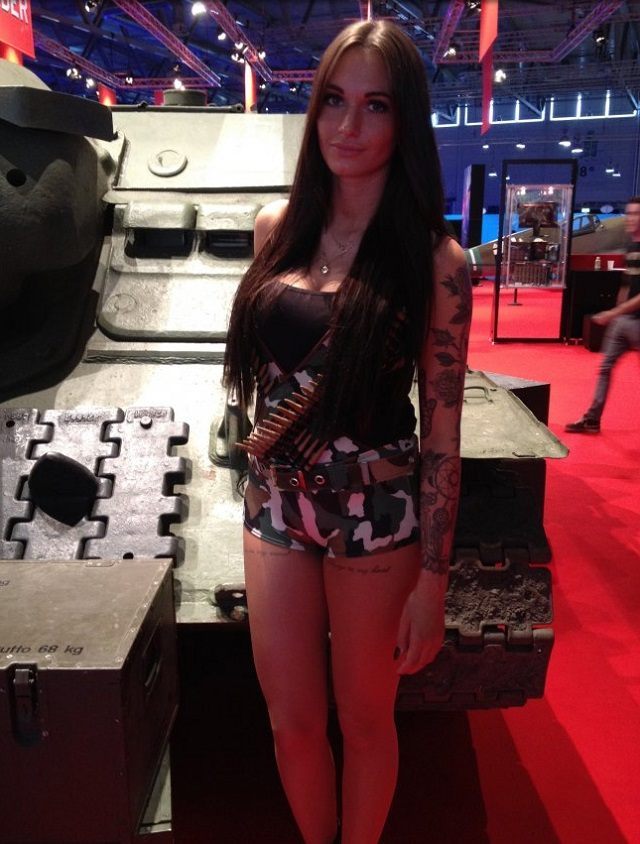 Dziewczyny z Gamescom / Źródło: Gameswelt.de. - Gamescom 2014 - obejrzyj zdjęcia hostess i cosplayerek - wiadomość - 2014-08-14