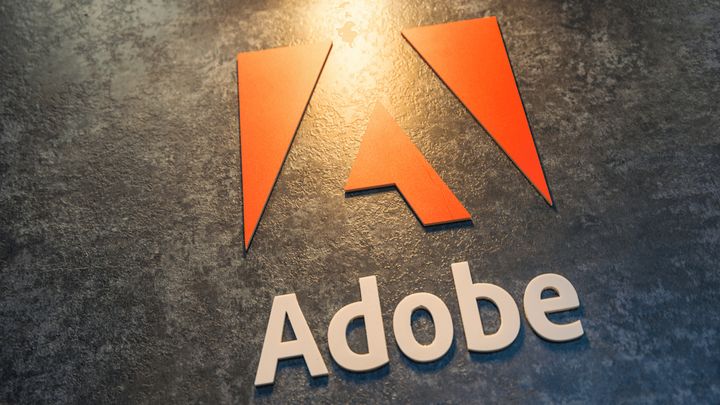 Używanie starszych wersji oprogramowania Adobe grozi pozwem. - Używasz starego Photoshopa? Adobe ostrzega, że grozi Ci pozew - wiadomość - 2019-05-15