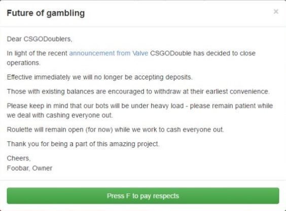 Komunikat widniejący na stronie CSGODouble – jednej z popularniejszych witryn hazardowych.