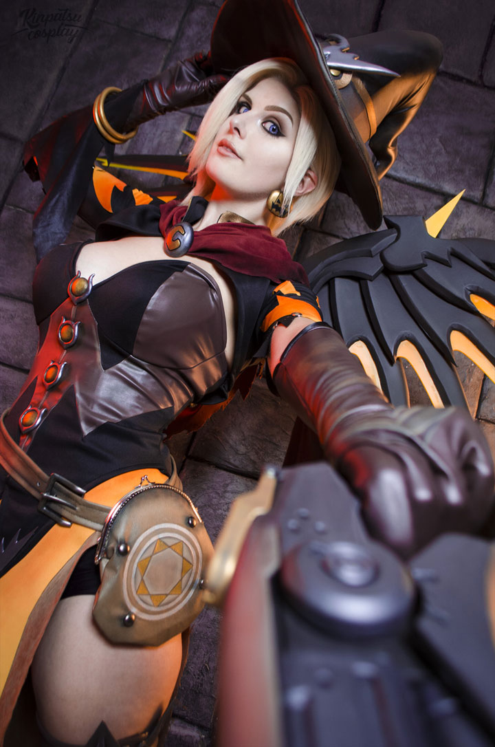 Najlepsze cosplaye - Witch Mercy z Overwatch - ilustracja #5