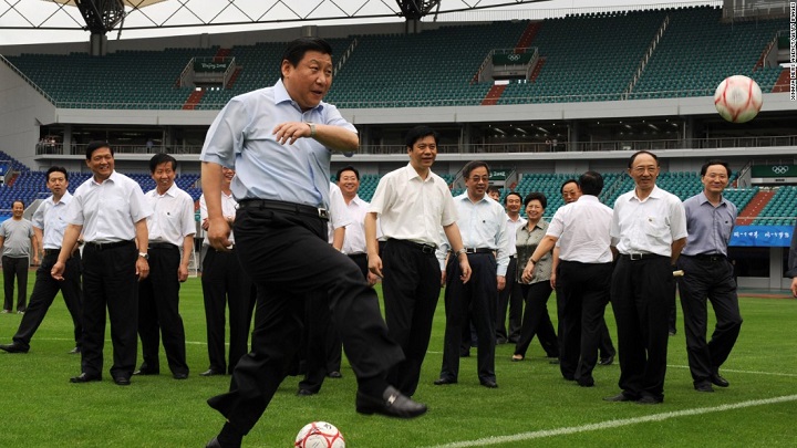 Prezydent Chin nie kryje swojej sympatii do piłki nożnej. - FIFA 19 z chińską ligą i komentarzem Szpakowskiego - wiadomość - 2018-05-24