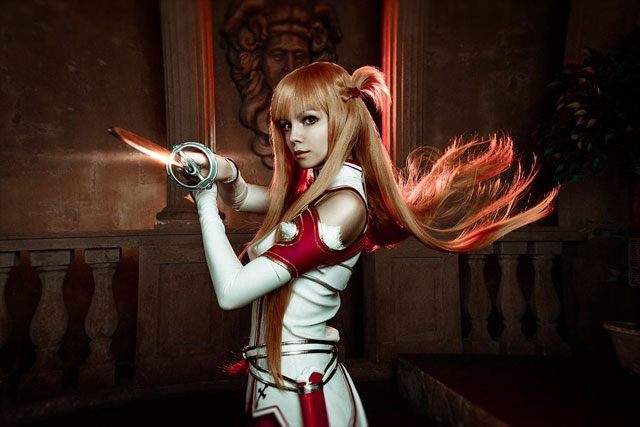 Źródło: Frosel - Najlepsze cosplaye - Asuna Yuuki ze Sword Art Online - wiadomość - 2014-04-03