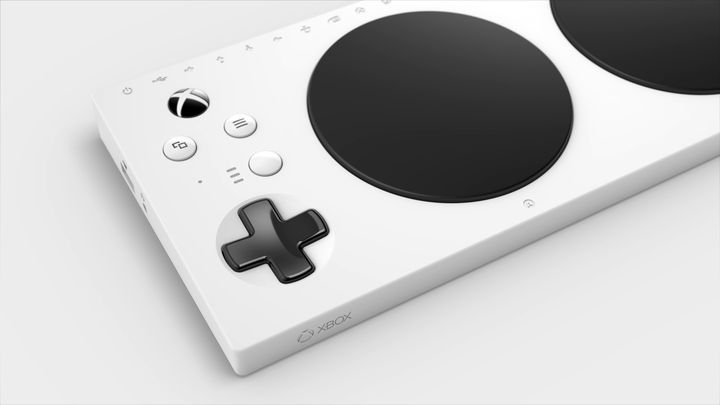 Xbox Adaptive Controller oficjalnie. Wielka pomoc dla niepełnosprawnych  - ilustracja #1