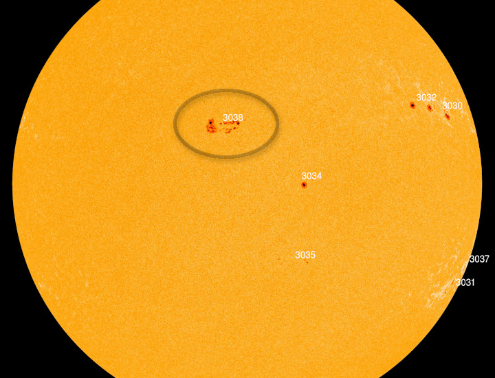 Plama na Słońcu wielkości planety celuje w nas - możliwa burza słoneczna - ilustracja #1