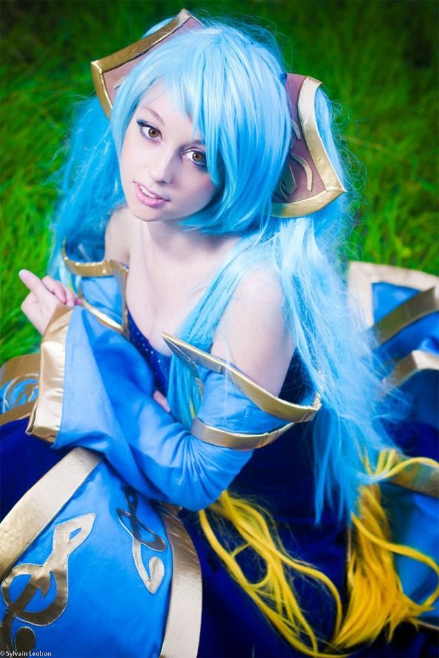 Źródło: Ally-Bee. - Najlepsze cosplaye - Sona z League of Legends - wiadomość - 2013-01-31