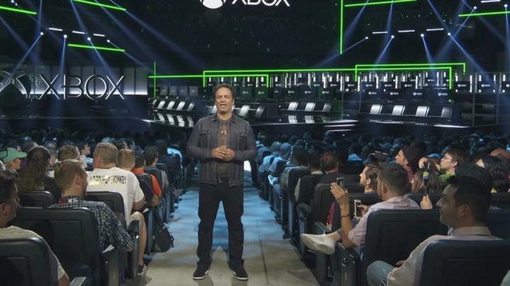 Phil Spencer na konferencji Microsoftu zorganizowanej przy okazji E3 2019. - Phil Spencer z Microsoftu: brakuje nam Sony na E3 - wiadomość - 2019-06-13