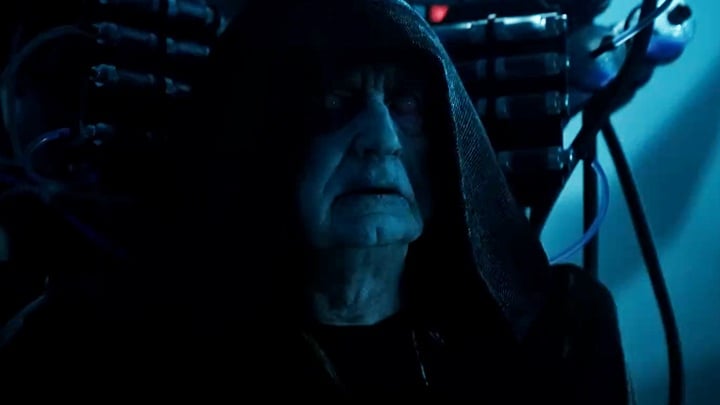 Gwiezdne wojny: Skywalker. Odrodzenie, J.J. Abrams, Walt Disney Studios Motion Pictures, 2019 - Dlaczego Palpatine ze Star Wars jest tak słaby w części 9? Teraz wiemy, że winę za to ponosi Darth Vader - wiadomość - 2025-11-21