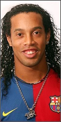 Ronaldinho zagości na okładce gry FIFA 08 - ilustracja #1