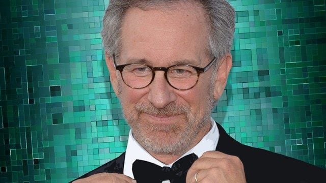Ciekawostką jest to, że w książce mamy kilka wzmianek o Spielbergu. Czy zawrze je w reżyserowanej przez siebie ekranizacji? - Steven Spielberg wyreżyseruje ekranizację książki „Ready Player One” - wiadomość - 2015-03-26