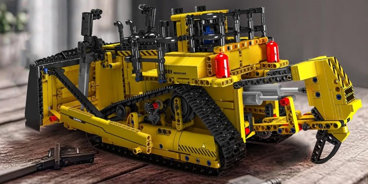 Źródło: Mould King; materiały promocyjne - Jak tak dalej pójdzie, to LEGO może się pakować. Tym 45-centymetrowym zestawem konkurent duńskiego producenta pokazuje, że da się tworzyć znacznie tańsze klocki dobrej jakości - wiadomość - 2024-09-26