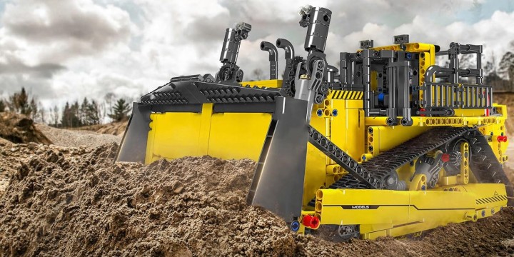 Źródło: Mould King; materiały promocyjne - Jak tak dalej pójdzie, to LEGO może się pakować. Tym 45-centymetrowym zestawem konkurent duńskiego producenta pokazuje, że da się tworzyć znacznie tańsze klocki dobrej jakości - wiadomość - 2024-09-26