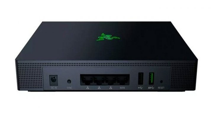 Tak router Razer Sila prezentuje się od strony złącz/gniazd - Gamingowy router Razer Sila wchodzi do sprzedaży - wiadomość - 2018-10-04