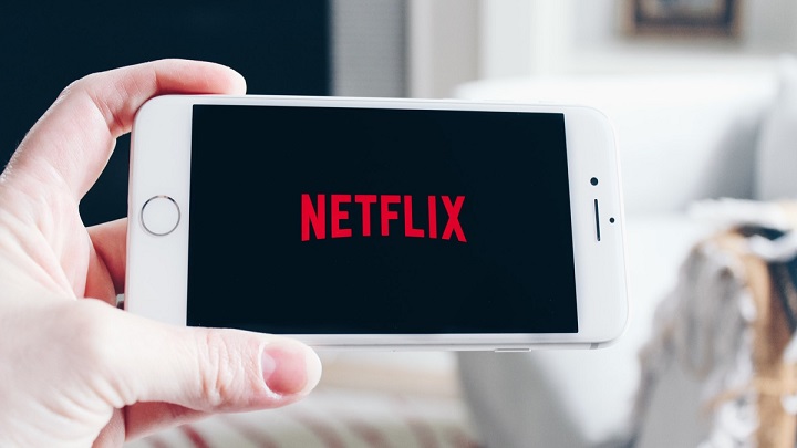 Netflix to ogromna platforma streamingowa, umożliwiająca oglądanie filmów i seriali za comiesięczną opłatą - Tani Netflix - Mobile i Mobile+ to dwa nowe plany platformy - wiadomość - 2020-02-20
