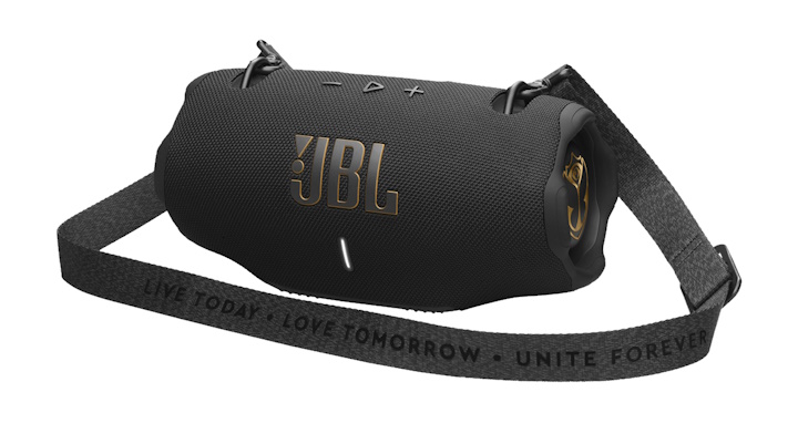 Źródło: JBL; grafika promocyjna - Oni chyba oszaleli, obniżając cenę głośnika JBL Xtreme 4 Tomorrowland aż o 500 zł. Ten 100-watowy potwór z baterią zdolną wytrzymać nawet 24 godziny działania, jeszcze nigdy nie był tak tani - wiadomość - 2024-09-27