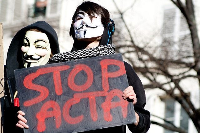 Podpis pod umową ACTA odbił się szeroką falą protestów w całej Europie (fot. Roberto Pasini). - Najważniejsze wydarzenia roku 2012 (I kwartał) - wiadomość - 2012-12-21