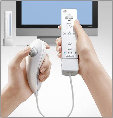 Nintendo Revolution - ujawniono wygląd i funkcje kontrolera! - ilustracja #3