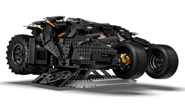 Źródło: LEGO; materiały promocyjne - LEGO Batmobil Tumbler w promocji, na jaką od dawna czekałem. Dzięki niej ten liczący ponad 2000 elementów model będzie mój - wiadomość - 2024-06-28