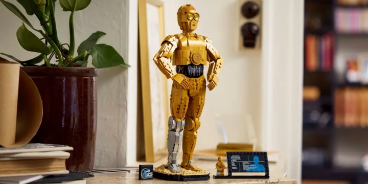 Źródło: LEGO; materiały promocyjne - Bez niego Star Wars nie byłoby tym samym. LEGO uczciło 25-lecie serii klocków wyjątkowym modelem C-3PO - wiadomość - 2025-03-24